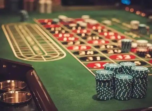Người chơi chọn súng và bắt đầu trận Bắn cá trên bookmakers mobile